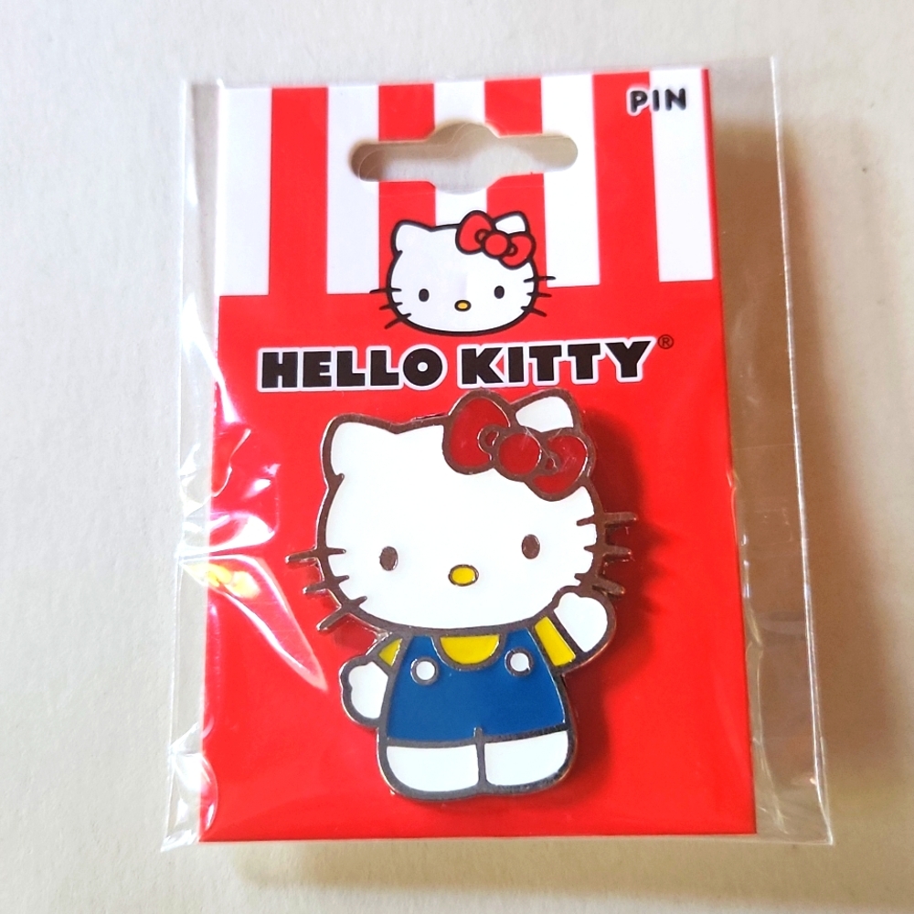 Hello Kitty Pin NWT